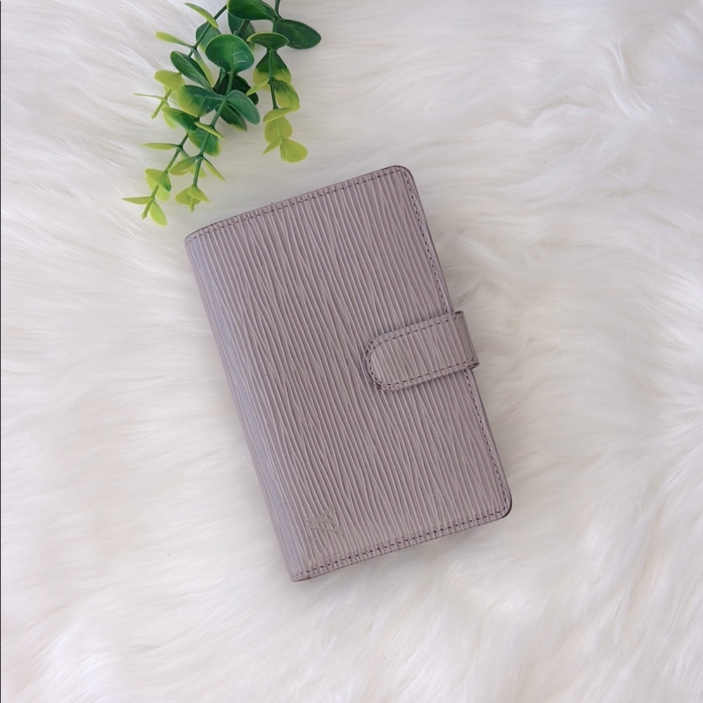 Louis Vuitton Grey/Taupe Textured Epi Leather Wallet - Picture 2 of 14